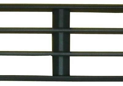 GRILL IN KUNSTSTOF AAN FRONTKLEP